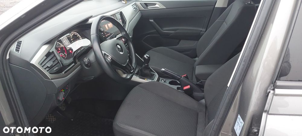 Volkswagen Polo 1.0 Comfortline - 6