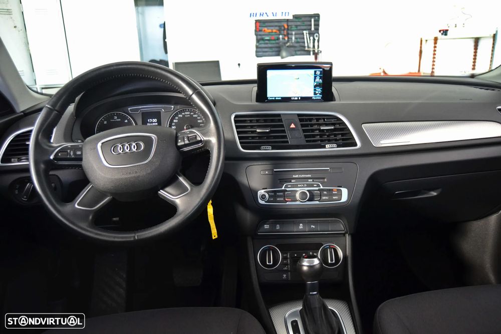 Audi Q3 2.0 TDI quattro Design S tronic - 12