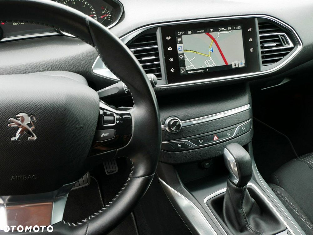 Peugeot 308 BlueHDi FAP 150 Stop&Start Automatik Allure - 13