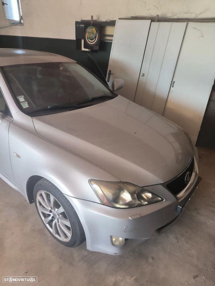 Lexus IS 220 - 3