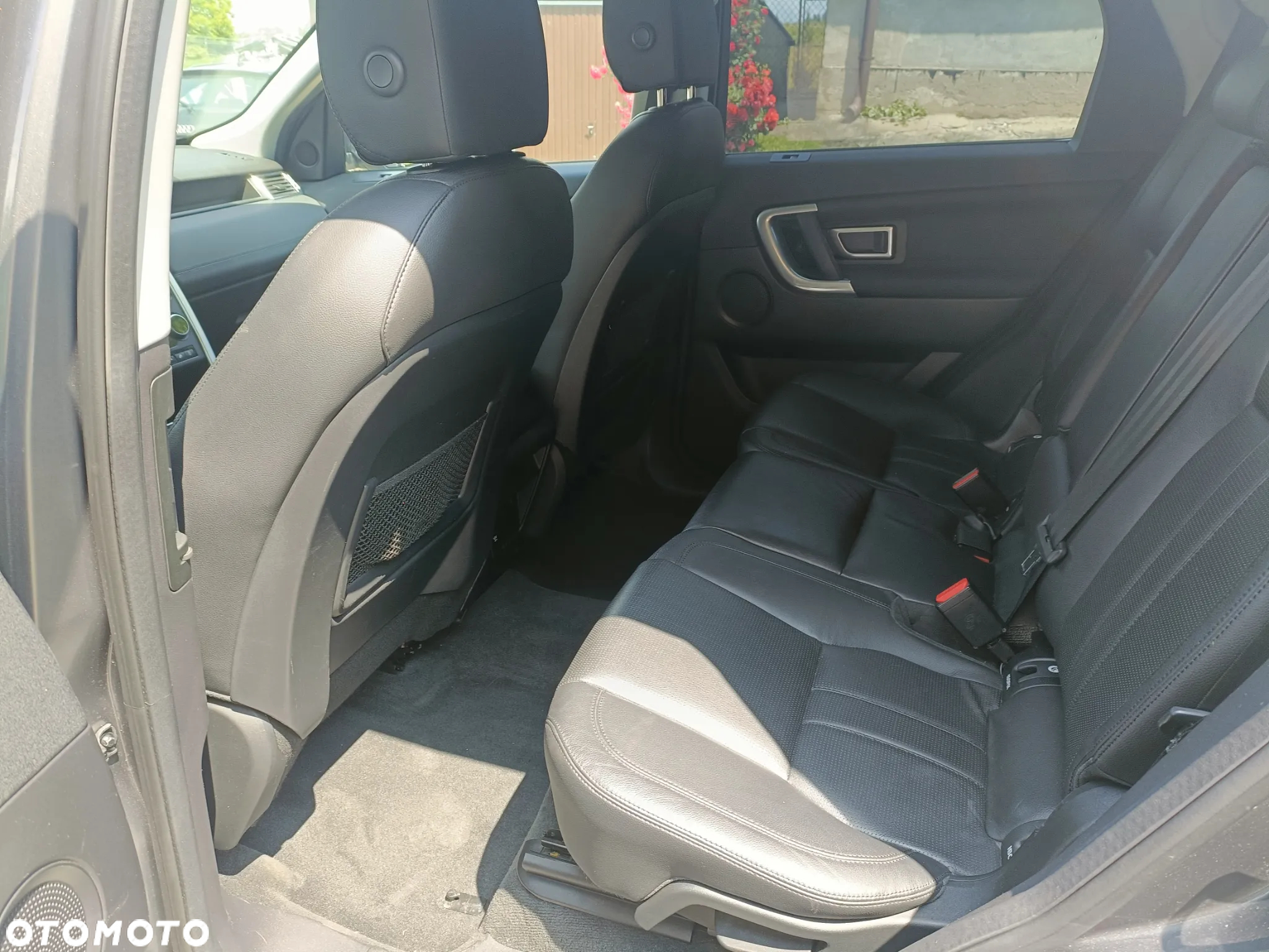 Land Rover Discovery Sport 2.0 TD4 HSE Luxury - 12