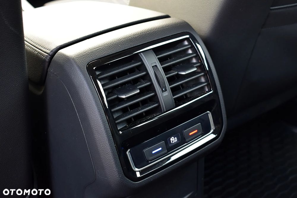 Volkswagen Passat Alltrack - 14