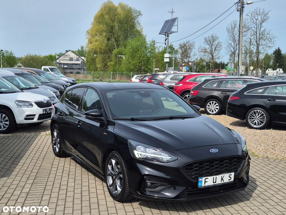 Ford Focus 1.5 EcoBoost ST-Line - 11