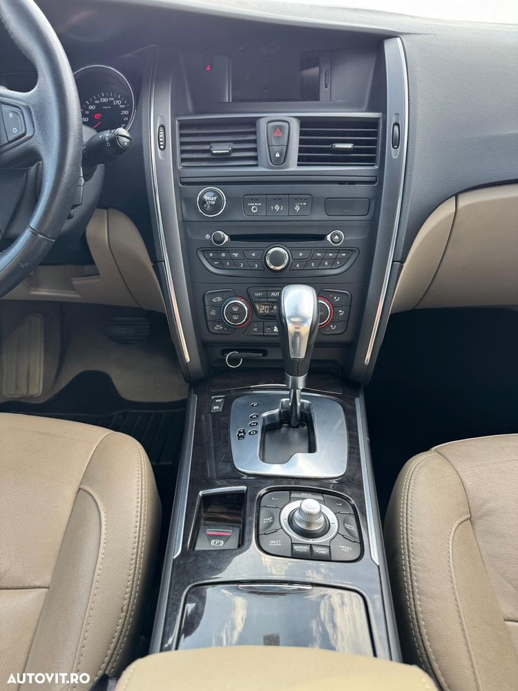 Renault Latitude 2.0 dCi Luxury CVA - 9