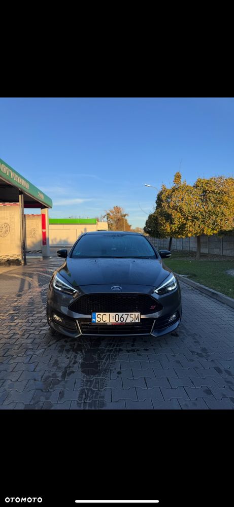 Ford Focus 2.0 EcoBoost ST - 1