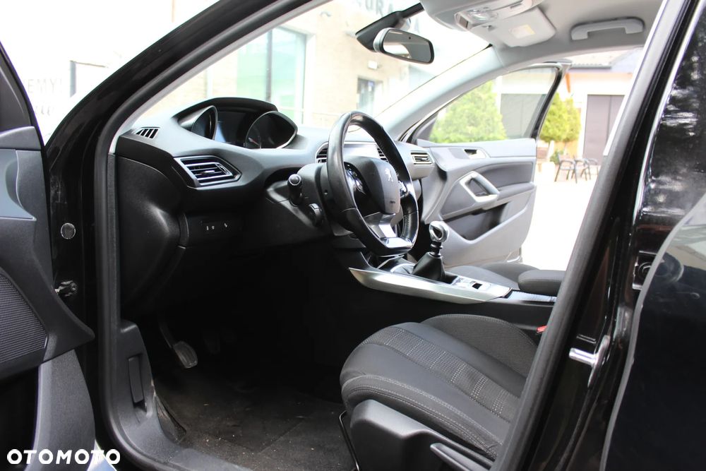 Peugeot 308 BlueHDi 150 Stop & Start Active - 24