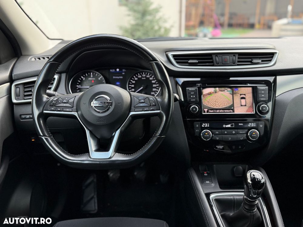 Nissan Qashqai 1.7 dCi N-CONNECTA - 10