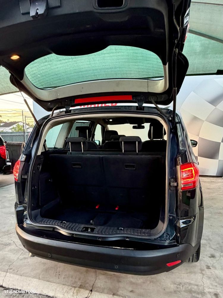 Ford S-Max 2.0 TDCi Trend 7L - 19