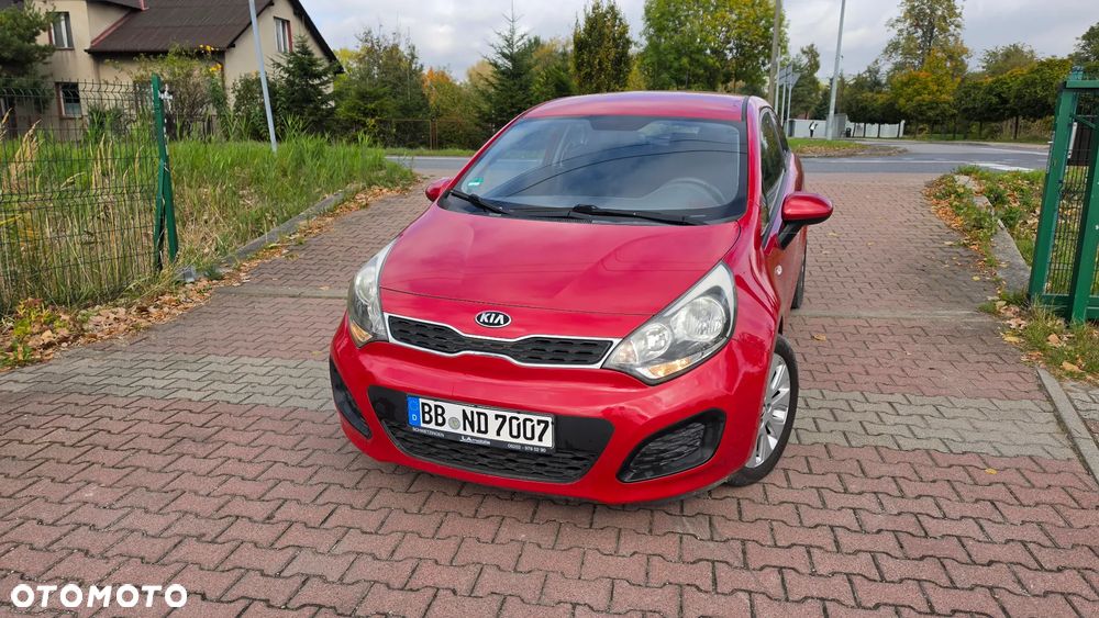 Kia Rio 1.2 Dream Team Edition - 28
