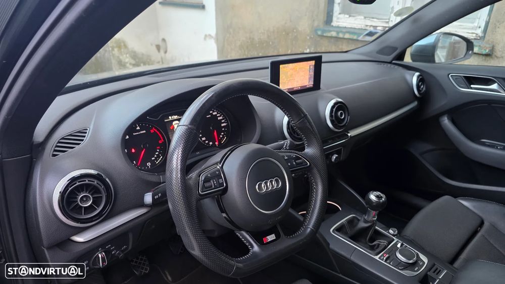 Audi A3 Sportback 2.0 TDI S-line - 2