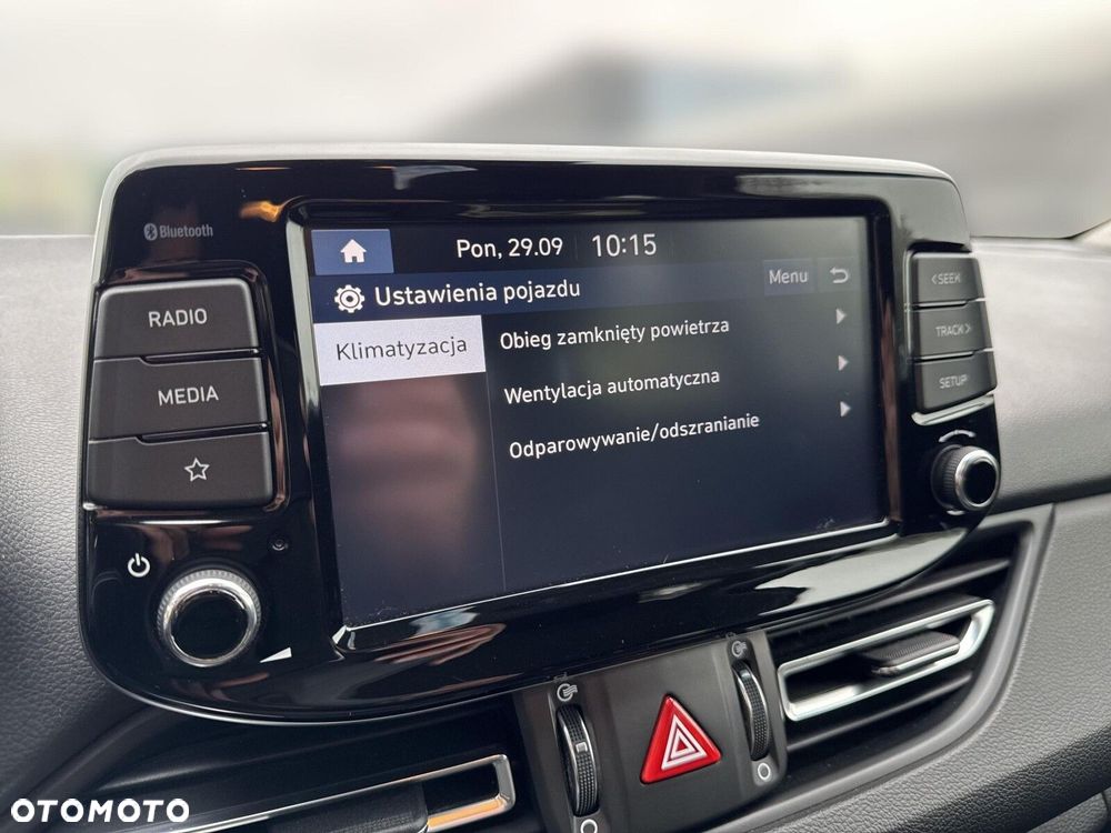 Hyundai i30 1.5 DPI Smart - 28