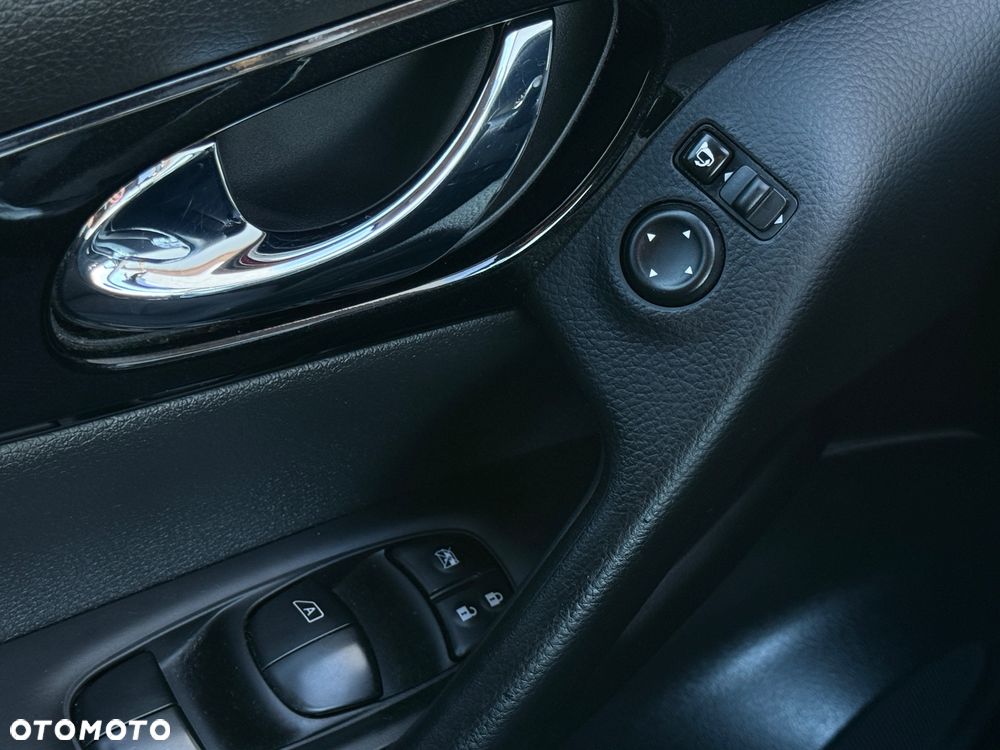 Nissan Qashqai 1.2 DIG-T N-Connecta EU6 - 15