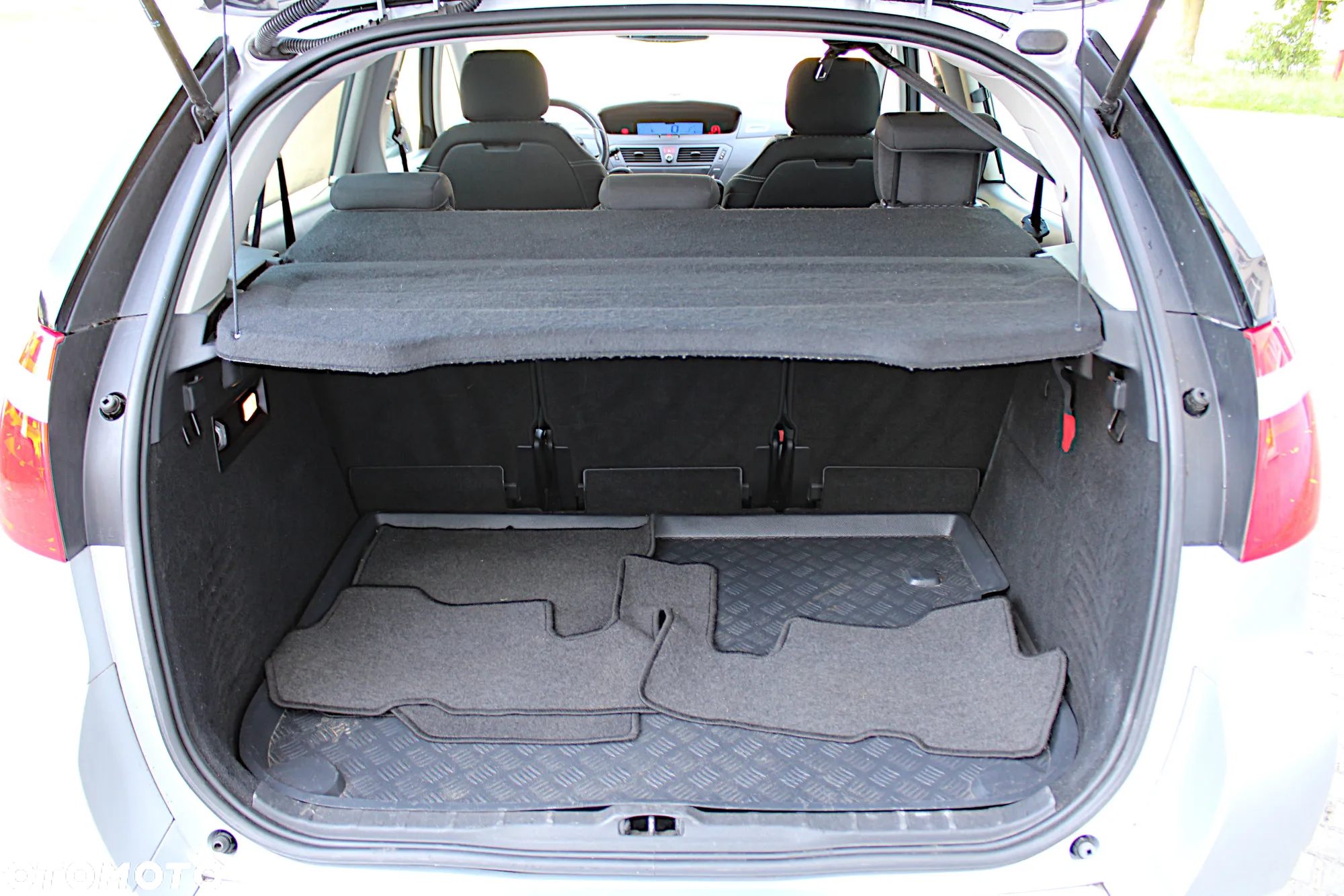 Citroën C4 Picasso - 13