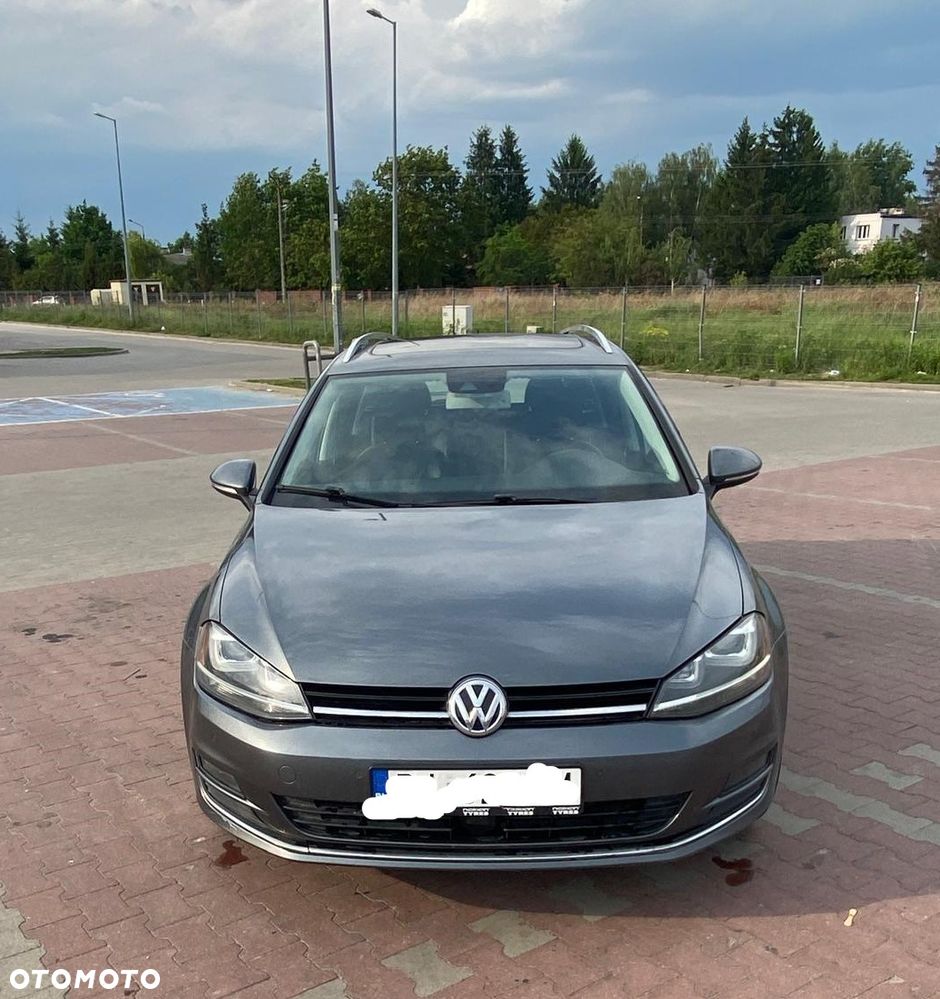 Volkswagen Golf - 10