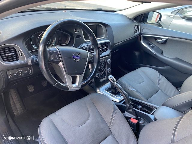 Volvo V40 Cross Country 1.6 D2 Summum - 5