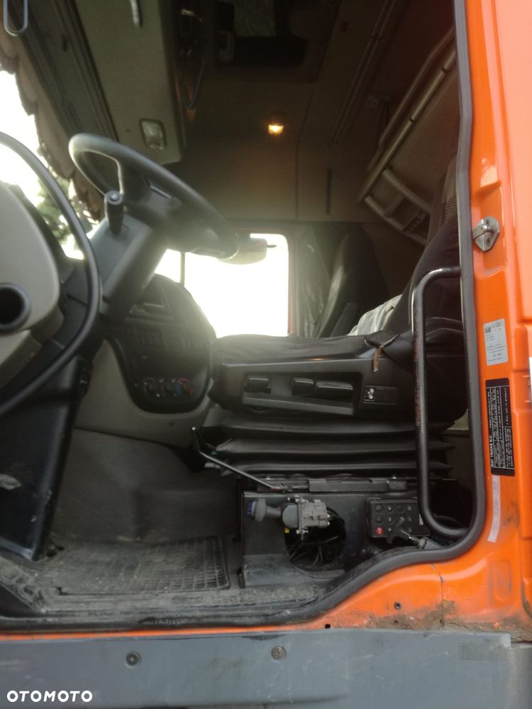 DAF XF105 - 12