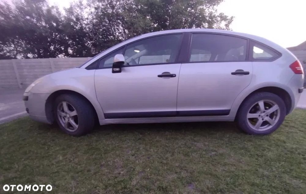 Citroën C4 1.4 16V Impress - 3
