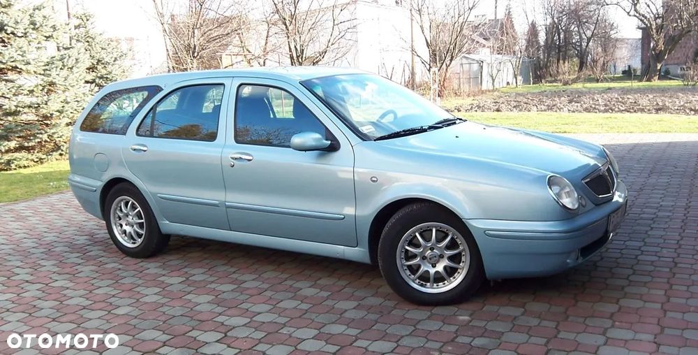 Lancia Lybra 1.9 JTD - 1