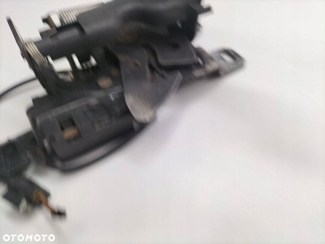 ZAMEK MASKI A1698800460 MERCEDES W169 A1698800460 - 2