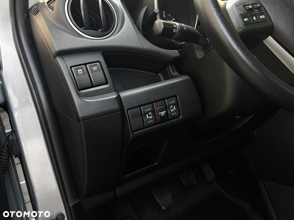 Mazda 5 2.0 MZR-DISI i-stop Business-Line - 37