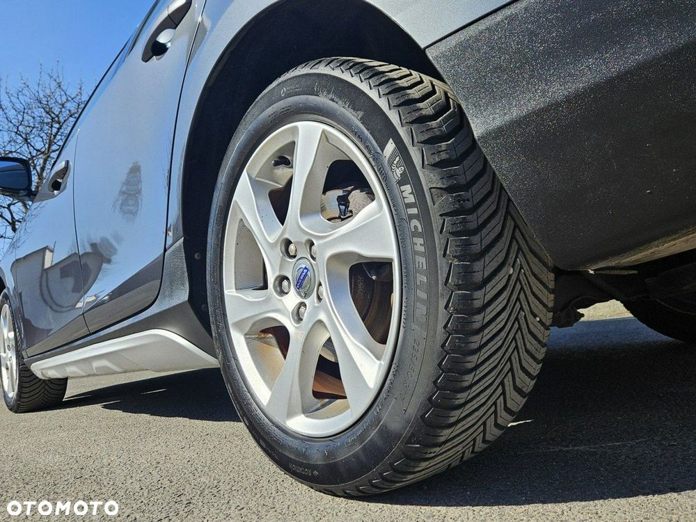 Volvo V40 Cross Country D2 Momentum - 23