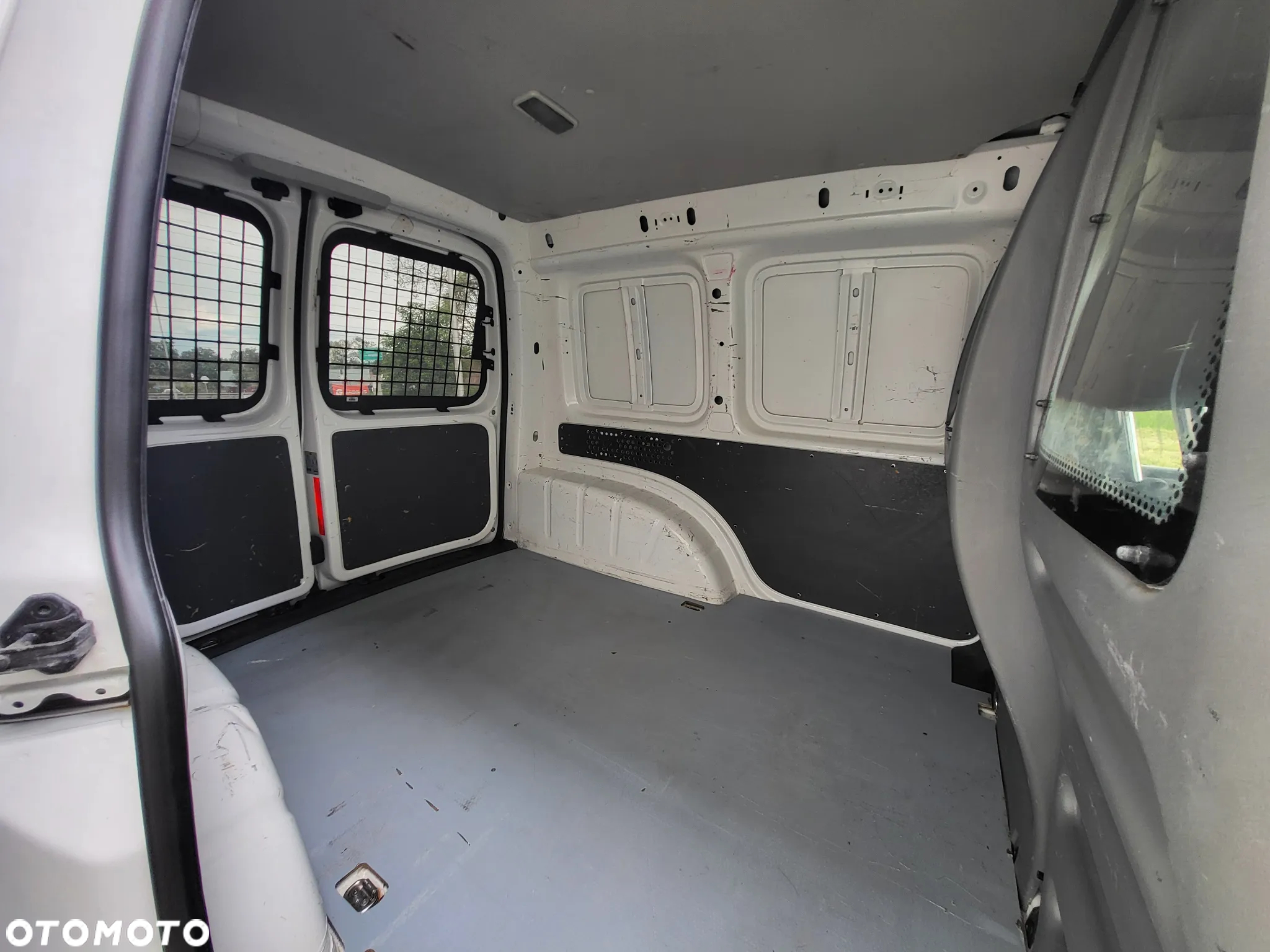 Volkswagen Caddy Bogate wyposażenie - 19