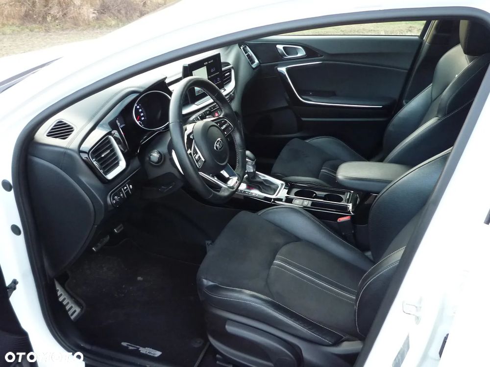 Kia ProCeed 1.4 T-GDI DCT7 OPF GT LINE - 18