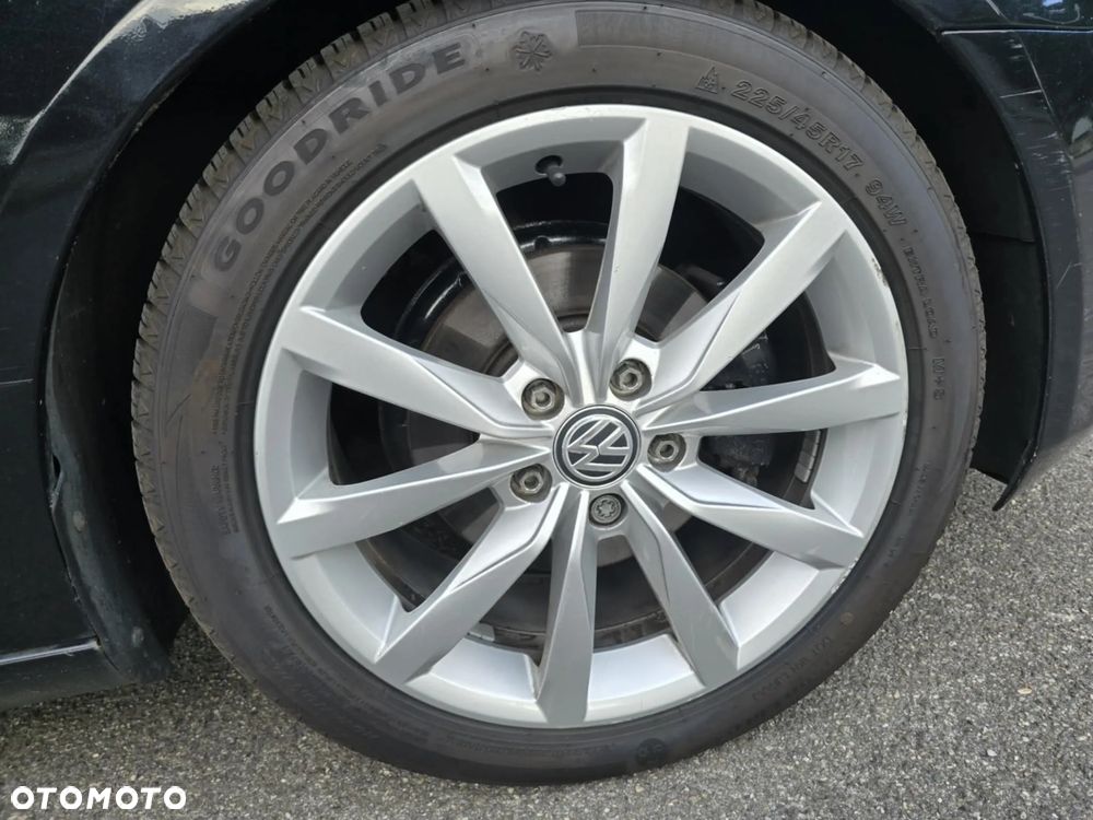 Volkswagen Golf - 10