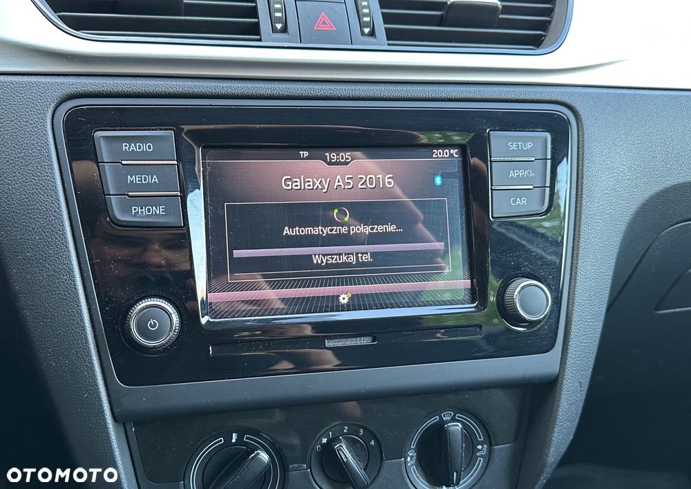 Skoda RAPID 1.0 TSI Ambition - 17