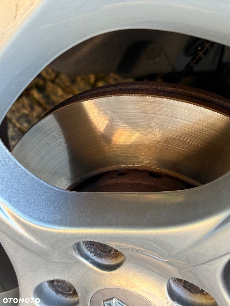 Renault Megane TCe 180 GT - 12