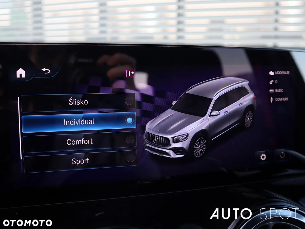 Mercedes-Benz GLB AMG 35 4-Matic - 33