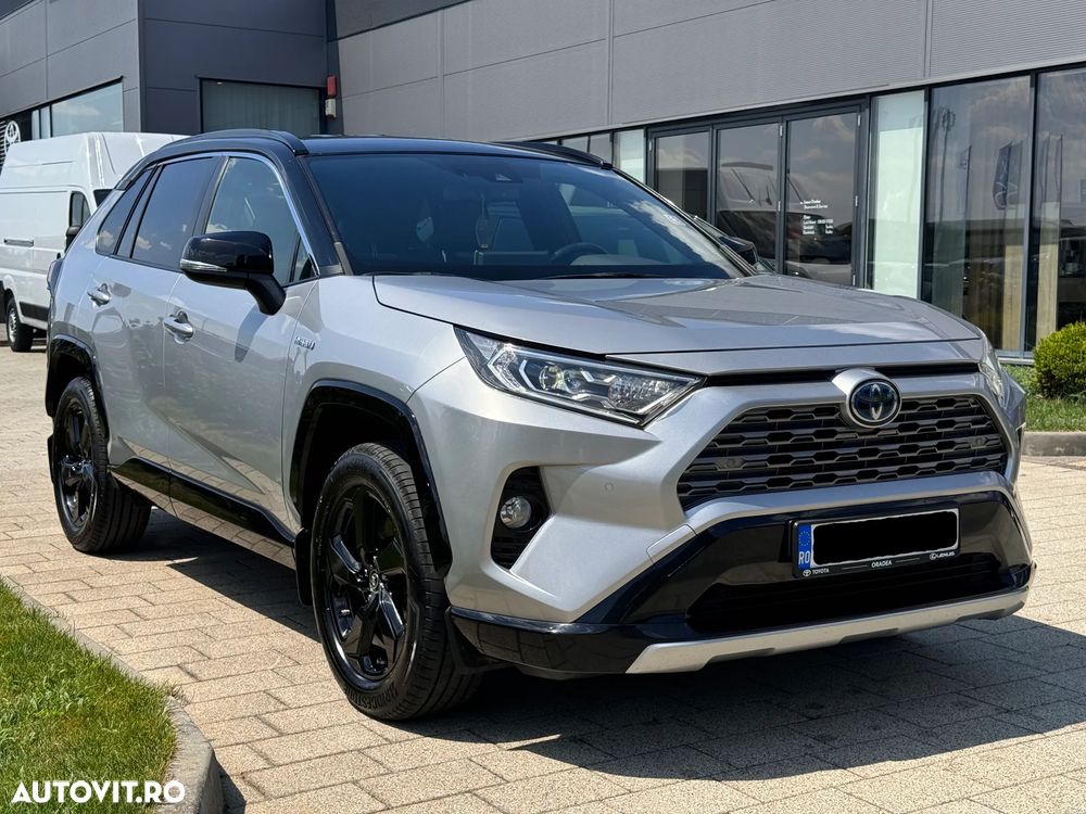 Toyota RAV4 - 1