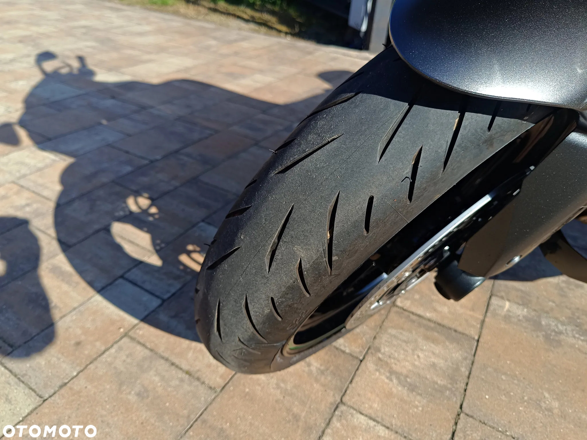 Kawasaki Ninja 1000 SX - 30