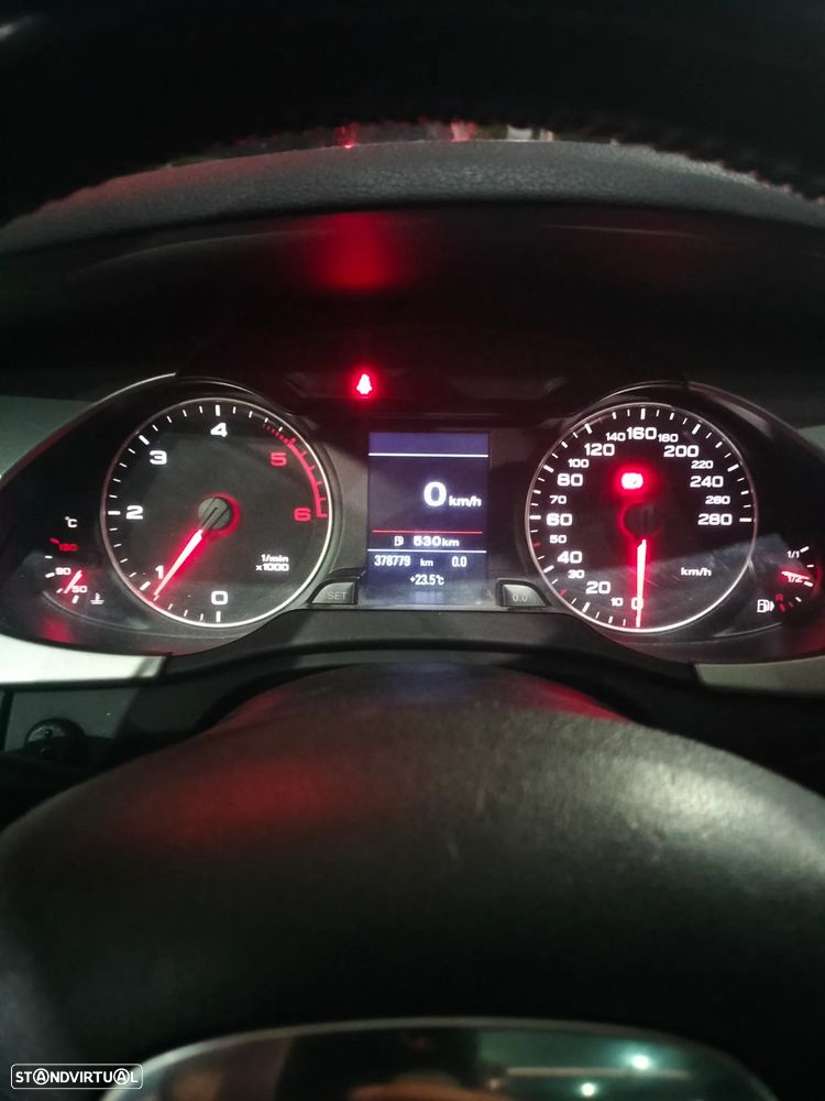 Audi A4 Avant 2.0 TDI Business Line Plus - 15