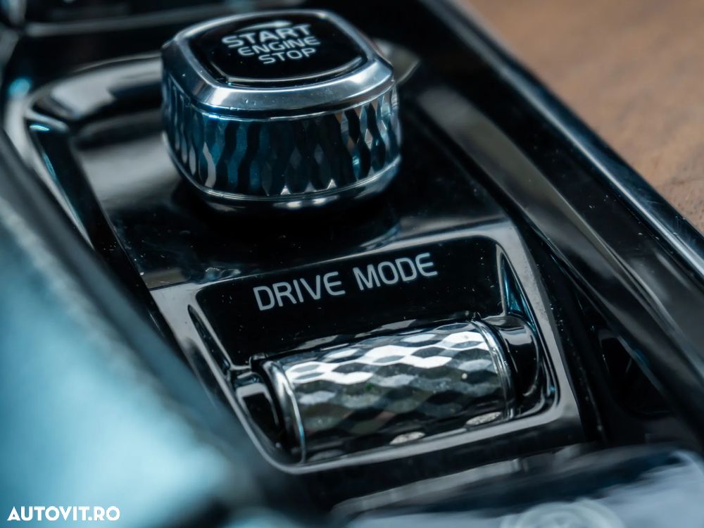 Volvo XC 90 T8 AWD Recharge Geartronic Inscription - 29