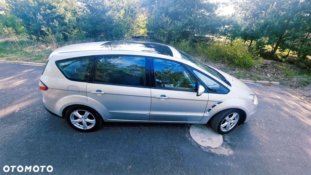 Ford S-Max - 8