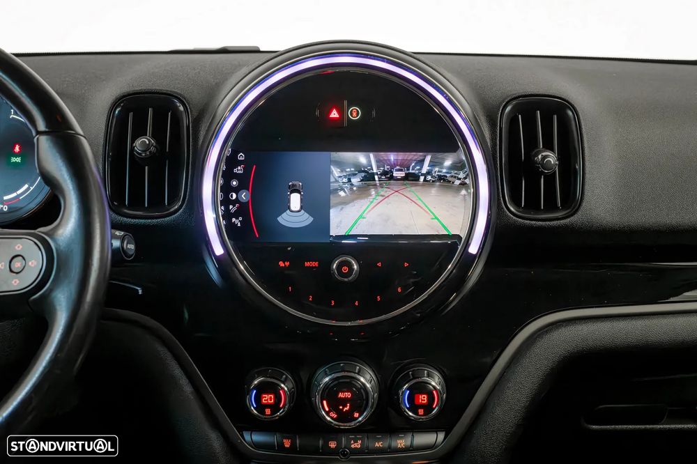 MINI Countryman Cooper SE ALL4 Classic Auto - 14