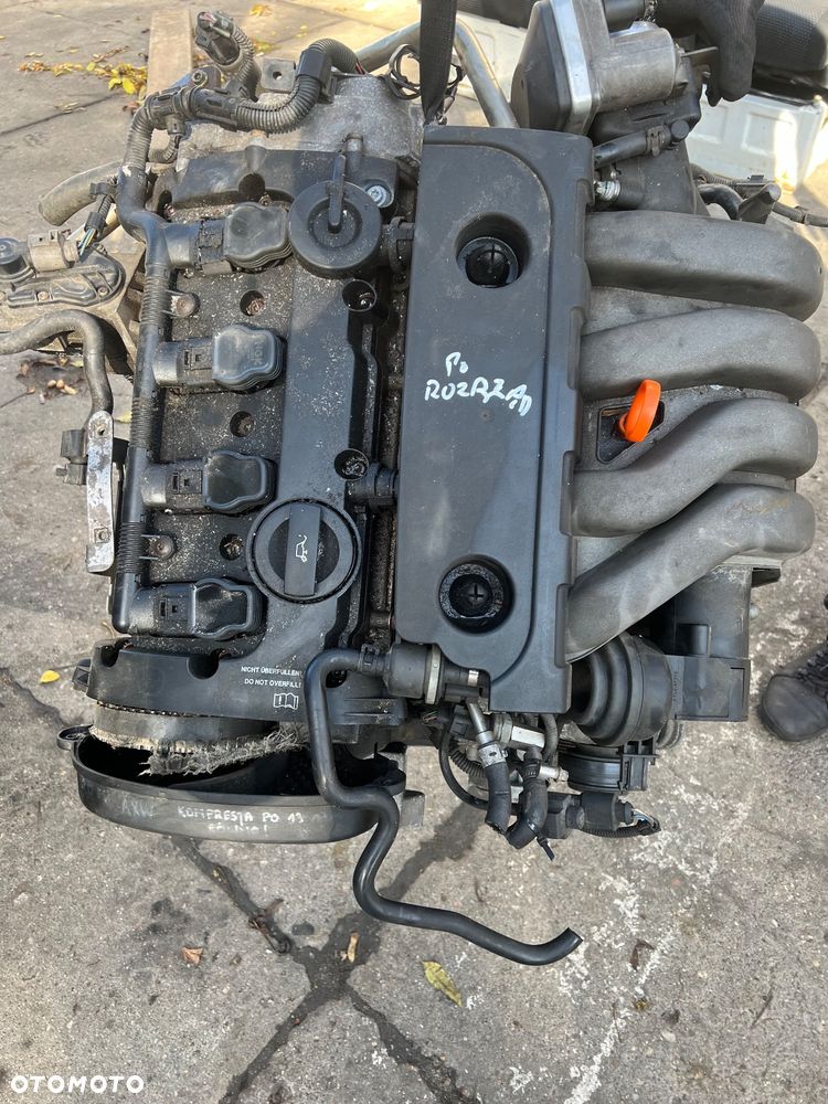 Silnik na części Audi a3 2.0fsi AXW R06D103023 blok silnika - 1