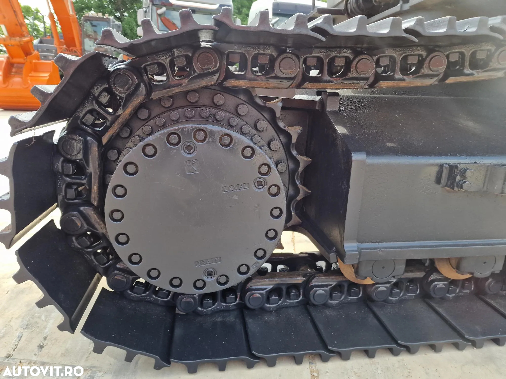 Hitachi ZX350LCN-6, 2020, 5.169h, cupa NOUA 2,2mc, Inst picon, Camera spate, Camere laterale, Lant 80% ok, Posibitate leasing 4 ani, Posibilitate inchiriere, PRET VANZARE PROMOTIONAL -126.900 EUR+Tva - 19
