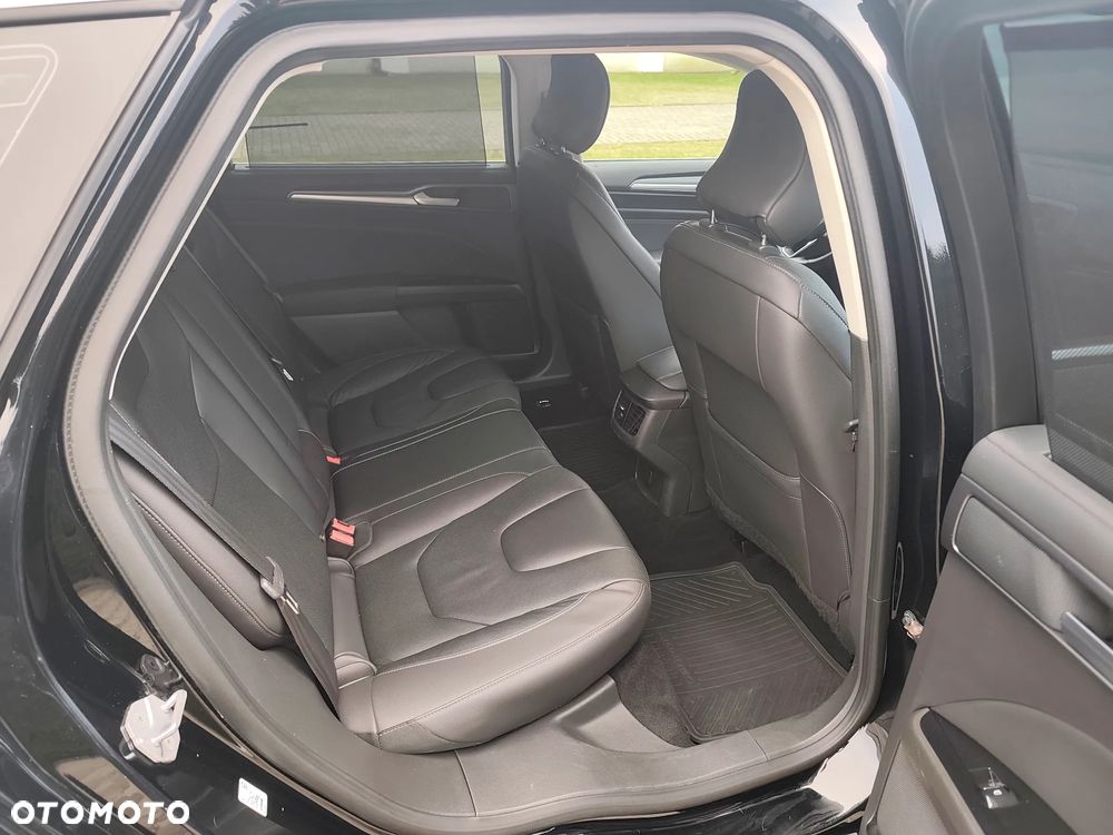 Ford Mondeo 2.0 TDCi PowerShift-Aut Allrad Titanium - 29