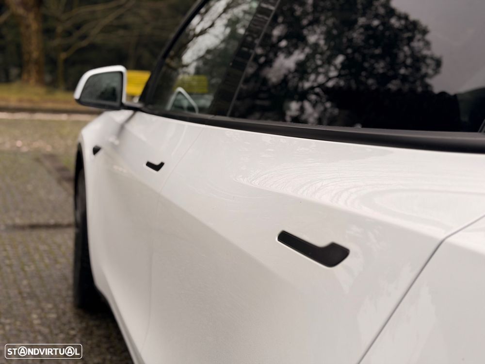 Tesla Model Y Tração Traseira - 18