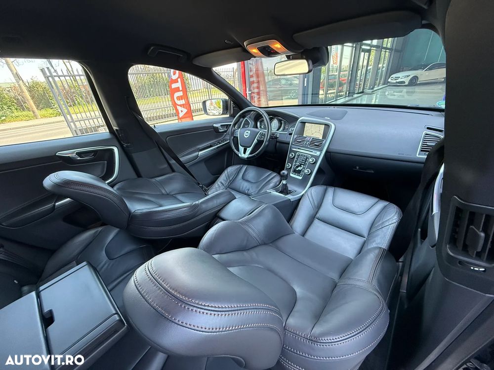 Volvo XC 60 D5 AWD Summum - 8
