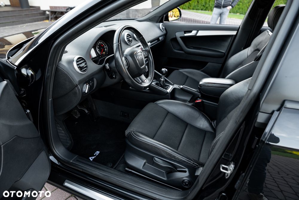 Audi A3 Sportback 2.0 TFSI S line Sportpaket - 18