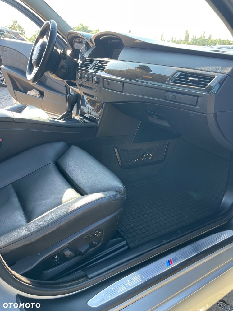 BMW Seria 5 530d - 29