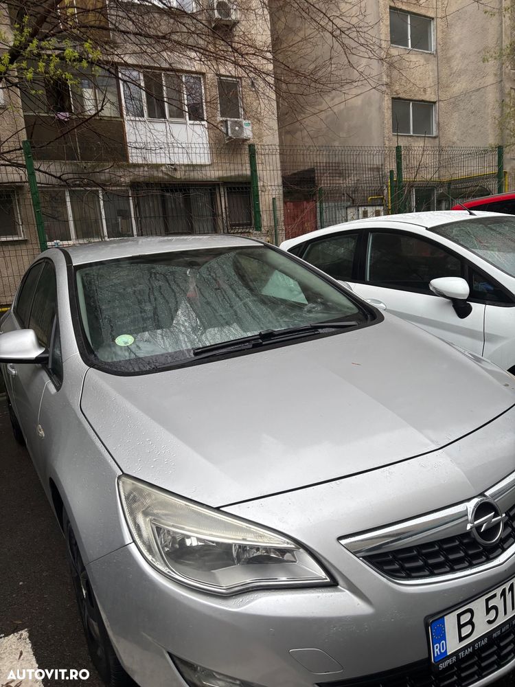 Opel Astra 1.7 CDTI DPF Active - 1