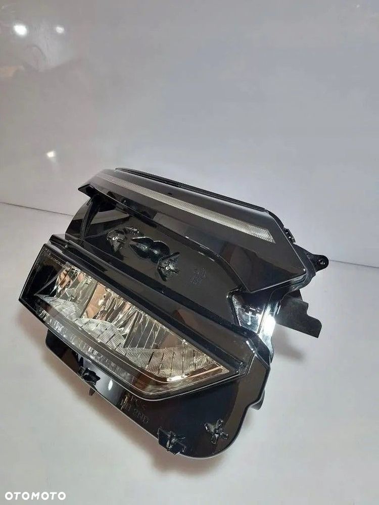 Skoda Elroq 2025 Prawa strona Reflektor FULL LED 5LB941010 SUPER STAN - 8