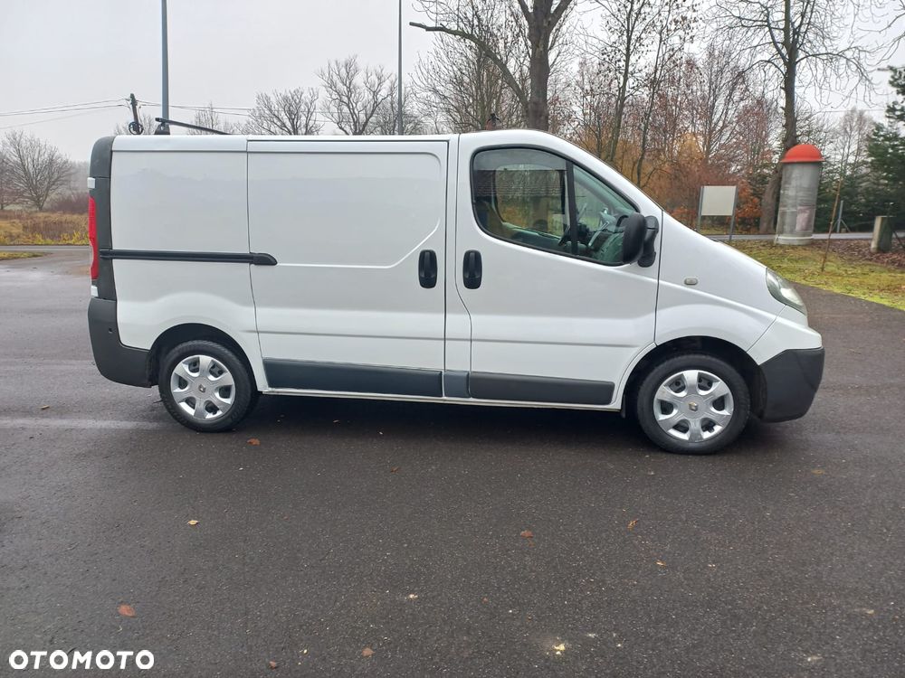 Renault TRAFIC - 11
