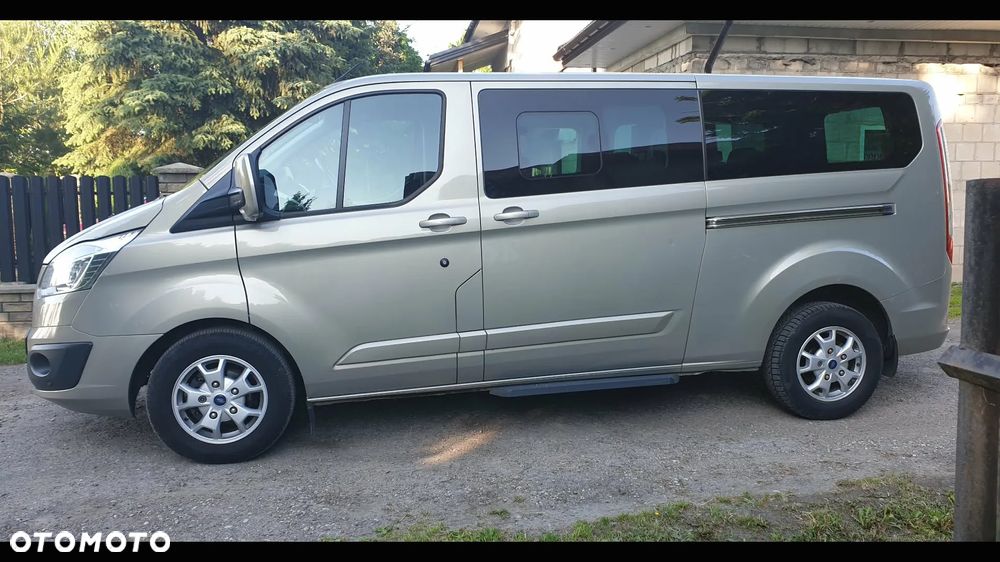 Ford Tourneo Custom - 8