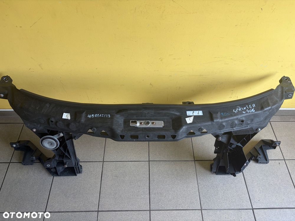 Mercedes Sprinter w906 Pas przedni - 2