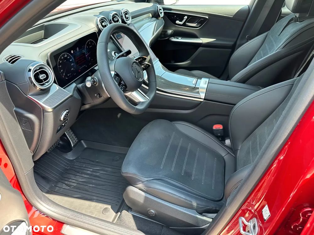 Mercedes-Benz GLC - 12